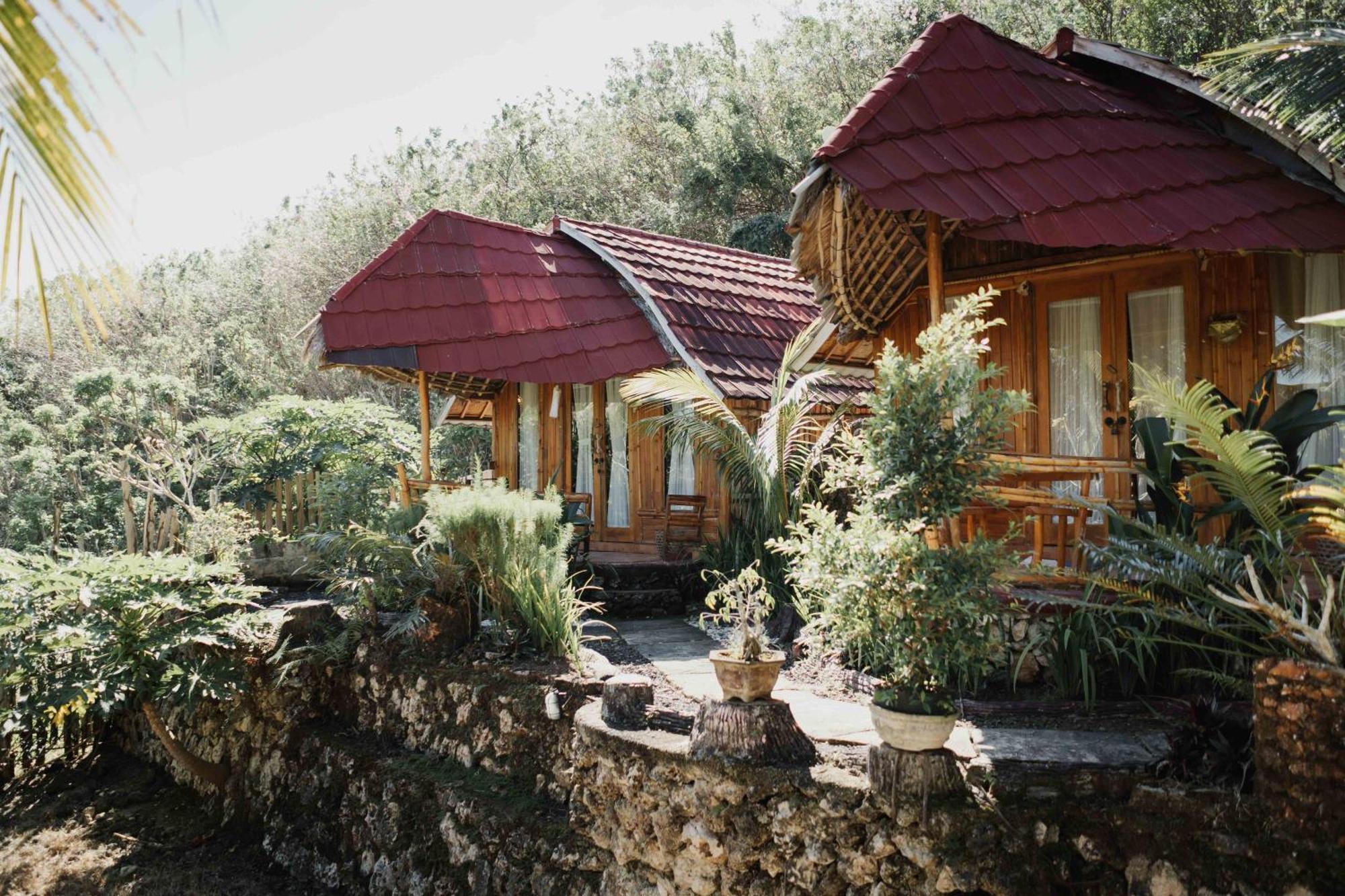 The Tamban Jukung Hotel Batumadeg Exterior photo